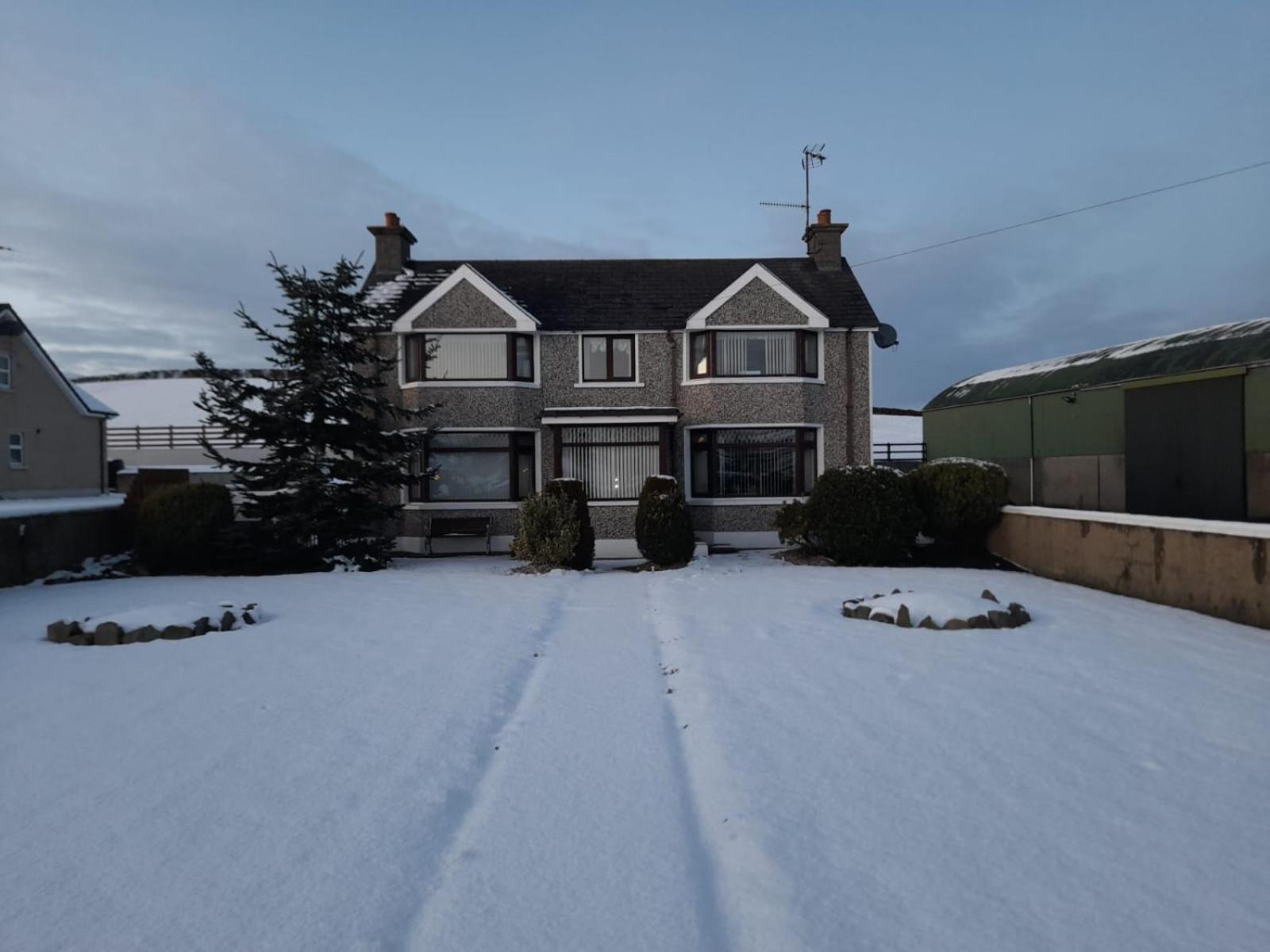 The Mournes View Farmhouse Ньюкасл Экстерьер фото